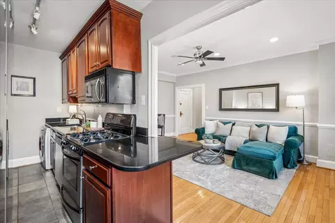 3010 Wisconsin Ave NW #209, Washington, DC 20016