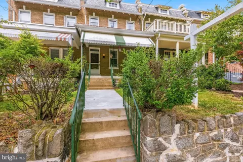 5226 7th St NW, Washington, DC 20011