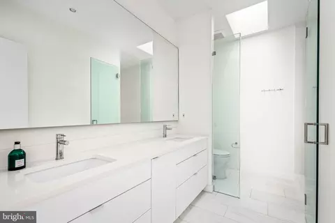 625 5th St NE #2, Washington, DC 20002 photo 16