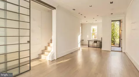 Living - 2611 P St NW, Washington, DC 20007 photo 2 of 2