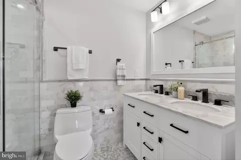 Bath - 720 12th St NE, Washington, DC 20002 photo 3 of 5