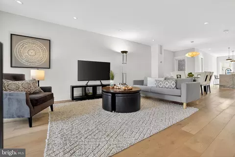 Living - 720 12th St NE, Washington, DC 20002 photo 1 of 2