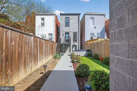 Exterior - 720 12th St NE, Washington, DC 20002 photo 4 of 7