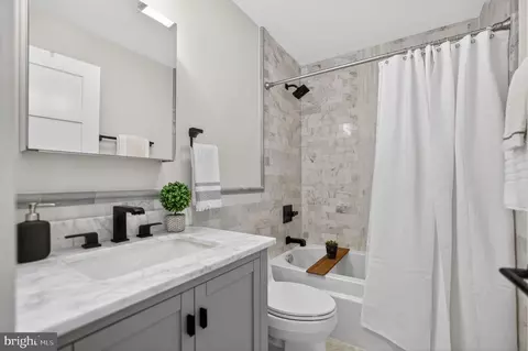 Bath - 720 12th St NE, Washington, DC 20002 photo 4 of 5