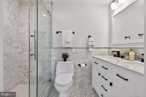 Bath - 720 12th St NE, Washington, DC 20002 photo 2 of 5