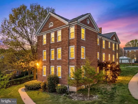 3861 Porter St NW #C285, Washington, DC 20016