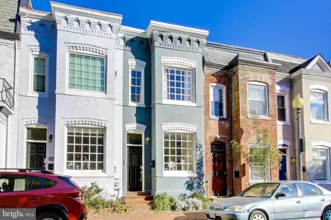 1238 Linden Pl NE, Washington, DC 20002