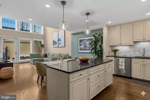 1232 4th St NW #1, Washington, DC 20001