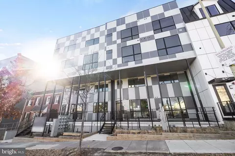 824 18th St NE #304, Washington, DC 20002