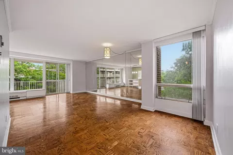 400 O St SW #402, Washington, DC 20024