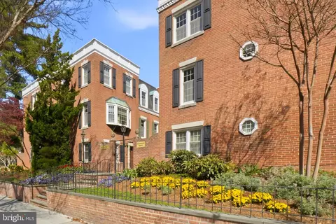 1833 Biltmore St NW #B, Washington, DC 20009
