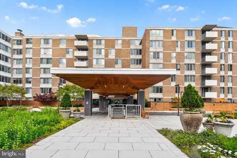 2939 Van Ness St NW #414, Washington, DC 20008