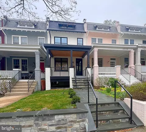 2026 37th St NW, Washington, DC 20007