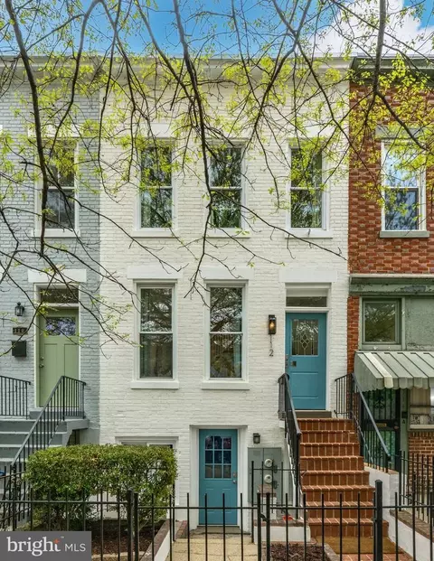 112 15th St SE, Washington, DC 20003