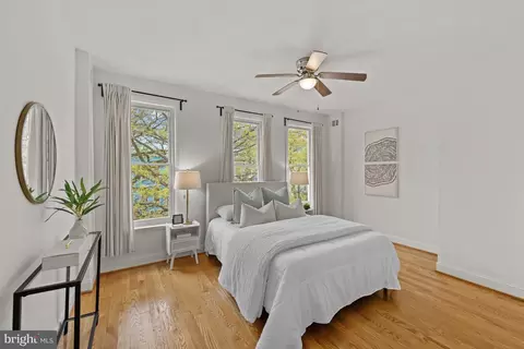 112 15th St SE, Washington, DC 20003 photo 9