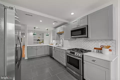 112 15th St SE, Washington, DC 20003 photo 7