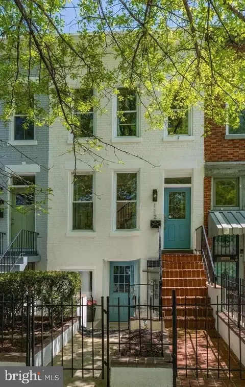 112 15th St SE, Washington, DC 20003