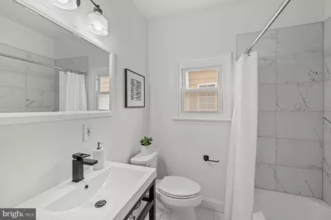 112 15th St SE, Washington, DC 20003 photo 12