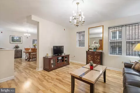 1458 Columbia Rd NW #105, Washington, DC 20009