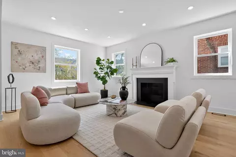 1507 Underwood St NW, Washington, DC 20012