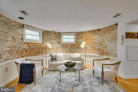 1938 Biltmore St NW #D, Washington, DC 20009