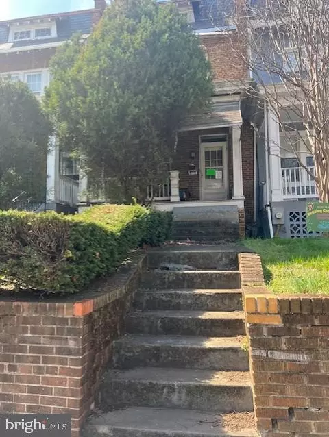 226 17th St NE, Washington, DC 20002