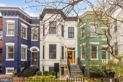 Exterior - 647 G St SE #2, Washington, DC 20003 photo 2 of 3