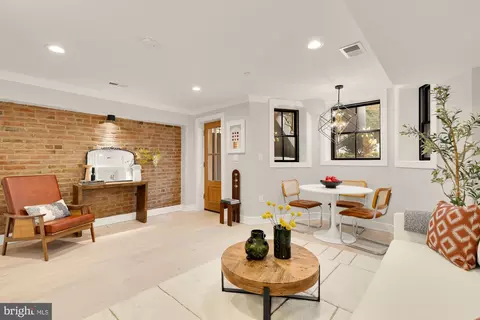 Living - 647 G St SE #2, Washington, DC 20003 photo 1 of 4