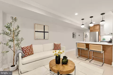 Living - 647 G St SE #2, Washington, DC 20003 photo 4 of 4