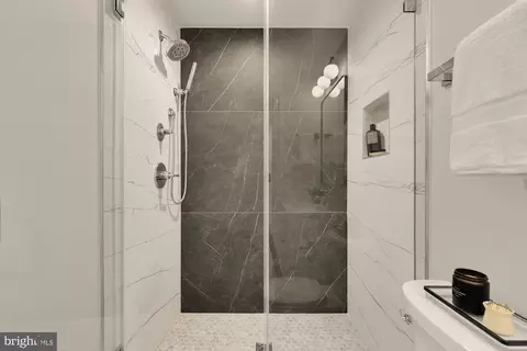 Bath - 647 G St SE #2, Washington, DC 20003 photo 2 of 3