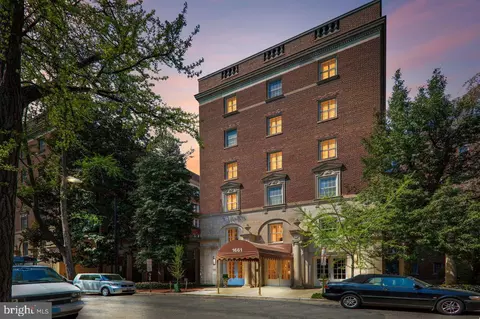 1661 Crescent Pl NW #502, Washington, DC 20009