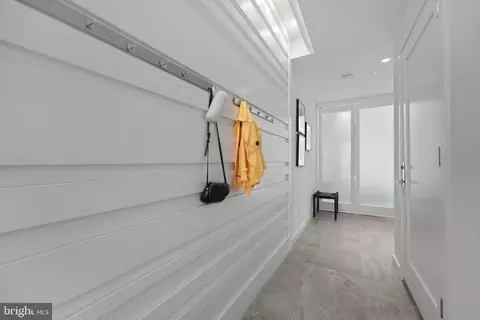 Entry Way - 1313 Linden Ct NE, Washington, DC 20002 photo 3 of 10