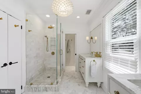 Bath - 2812 34th St NW, Washington, DC 20008 photo 6 of 12
