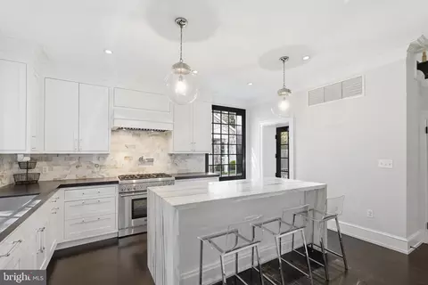 Kitchen - 2812 34th St NW, Washington, DC 20008 photo 4 of 7