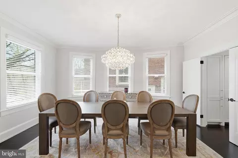 Dining - 2812 34th St NW, Washington, DC 20008 photo 1 of 6