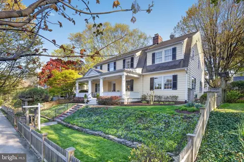 3804 Kanawha St NW, Washington, DC 20015