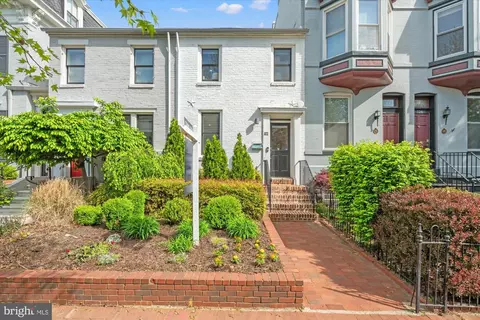 Exterior - 322 A St NE, Washington, DC 20002 photo 1 of 4