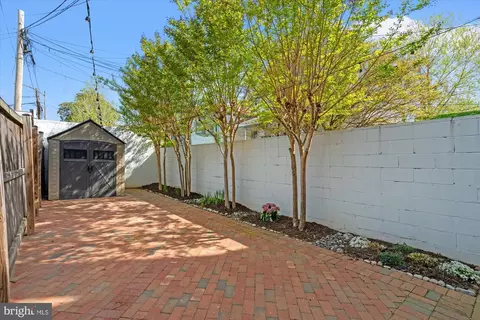 Exterior - 322 A St NE, Washington, DC 20002 photo 4 of 4