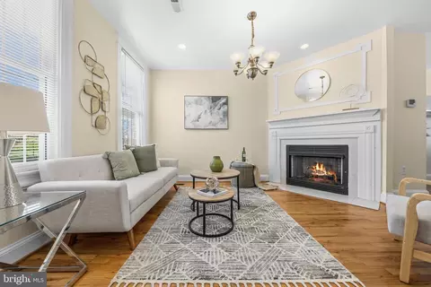 3032 Park Pl NW, Washington, DC 20001