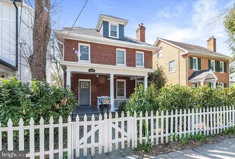 3834 Mckinley St NW, Washington, DC 20015
