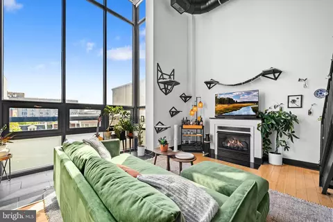 3039 16th St NW #302, Washington, DC 20009