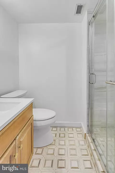 Bath - 1245 4th St SW #E711, Washington, DC 20024 photo 3 of 3