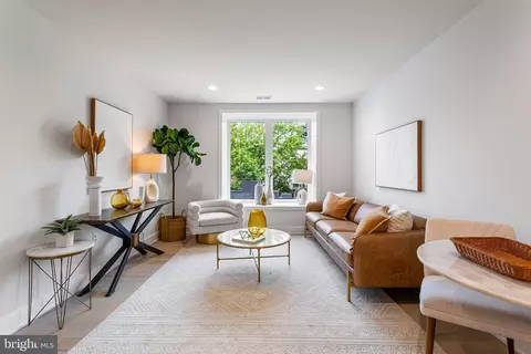 845 19th St NE UNIT 8, Washington, DC 20002