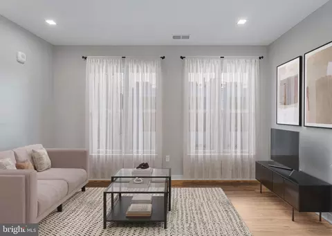 1358 Florida Ave NE #304, Washington, DC 20002