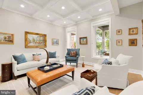 4324 14th St NW #1, Washington, DC 20011