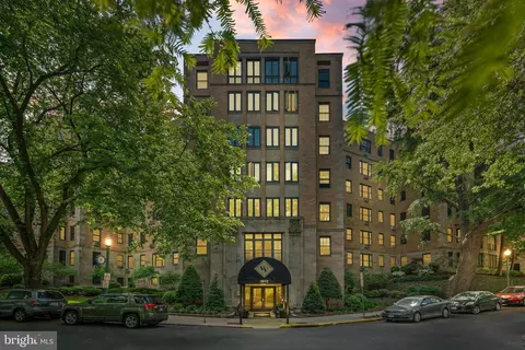 2032 Belmont Rd NW #104, Washington, DC 20009