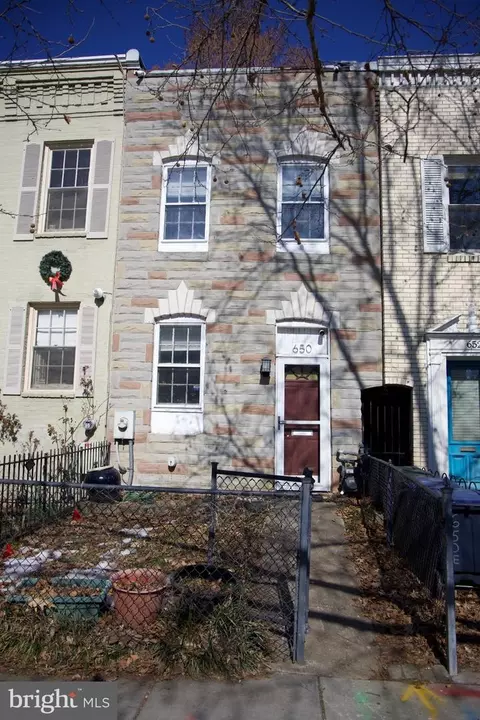 650 E Street St SE, Washington, DC 20003