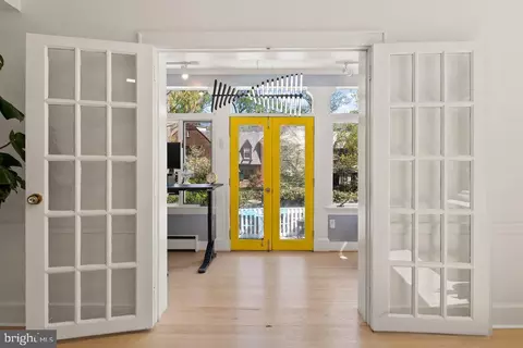 Entry Way - 4400 Q St NW, Washington, DC 20007 photo 4 of 6
