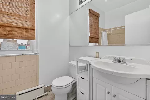 Bath - 15 3rd St NE #5, Washington, DC 20002 photo 1 of 2