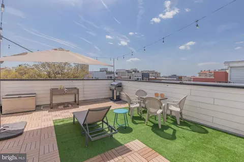 1444 Harvard St NW #302, Washington, DC 20009